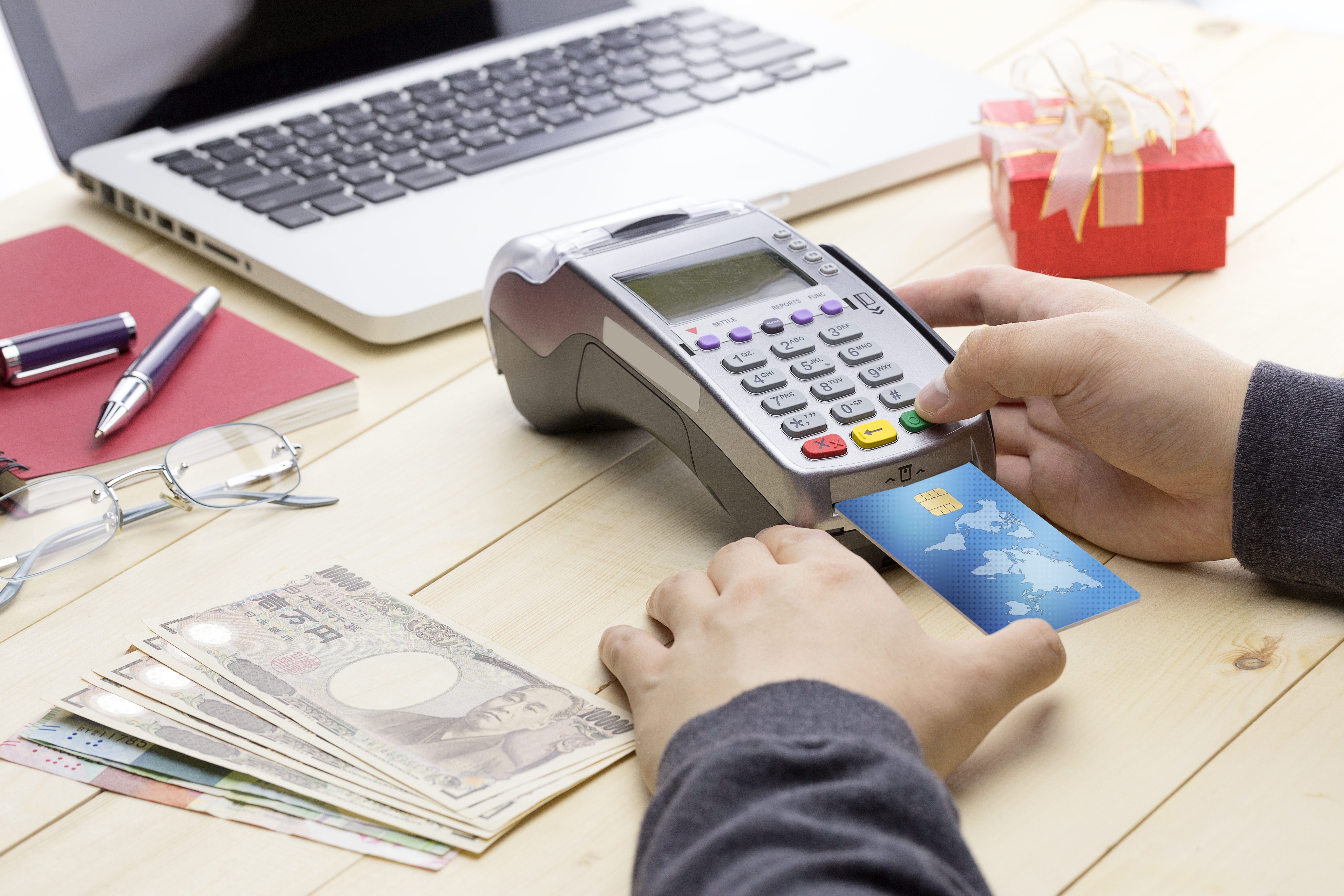 高雄刷卡換現金-提供一個『舒適、明亮、公正、便利』友善融資平台